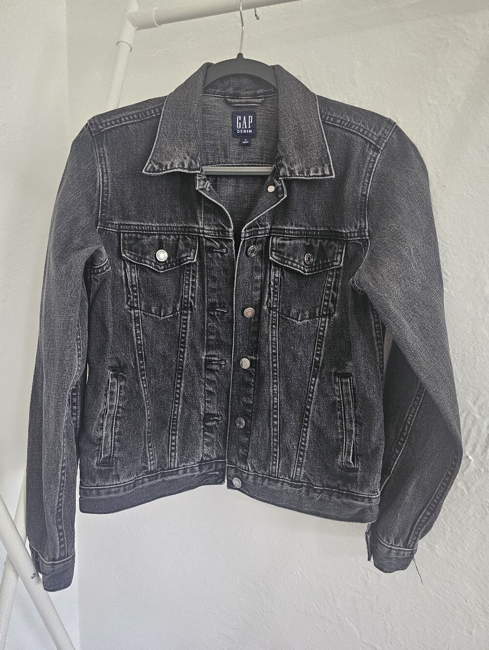 GAP Women's Washed Black Denim Jacket